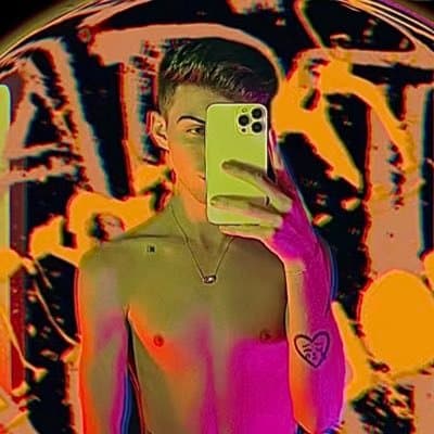 ★ 𝕆𝕝𝕝𝕚𝕖 ★