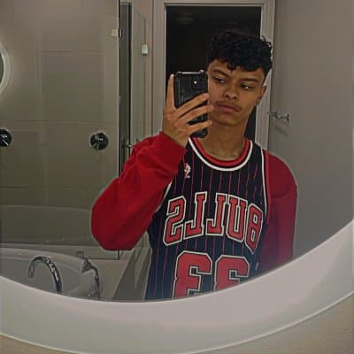 Jovanni Carrillo