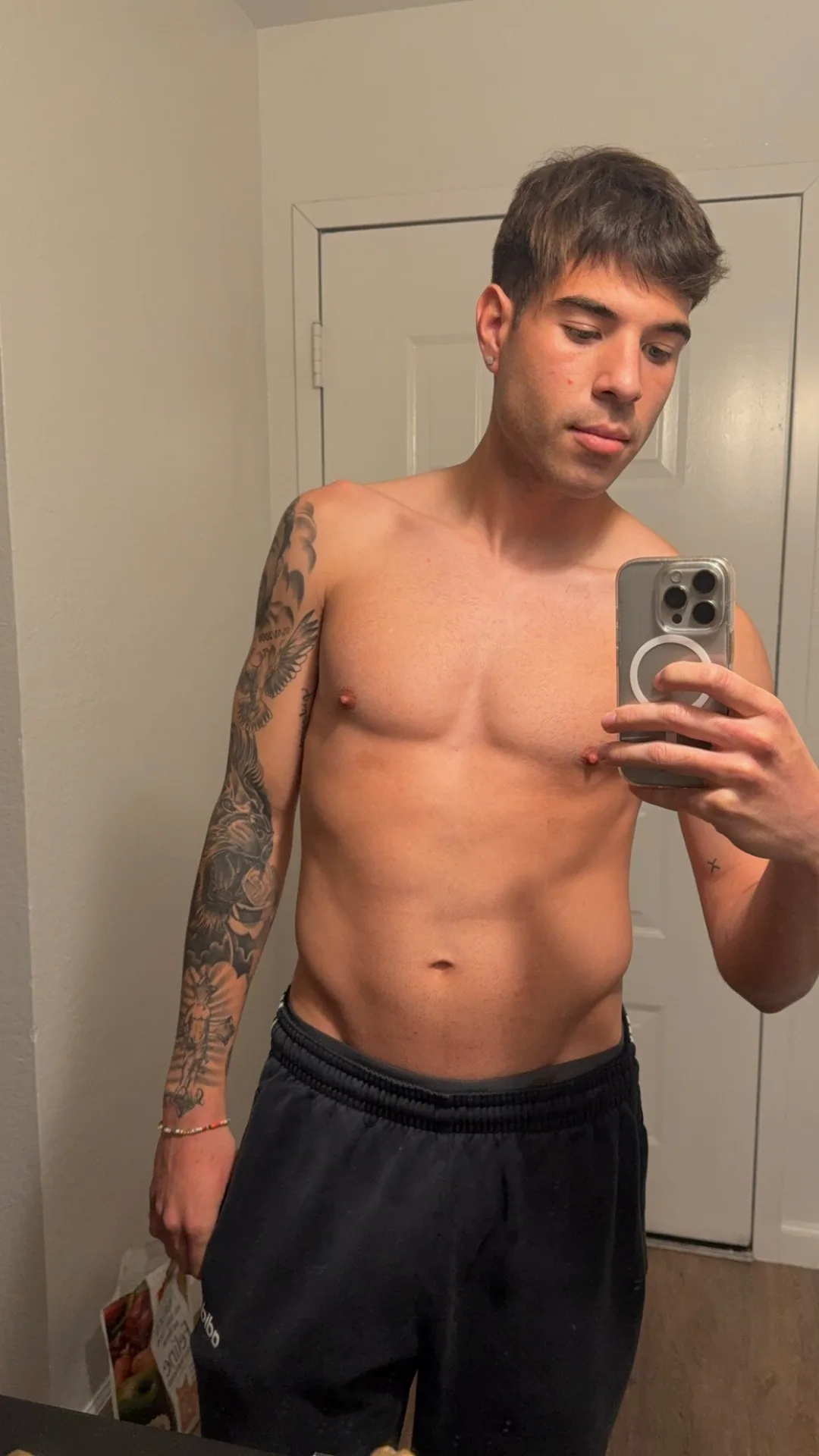 Looking for female models photo 2