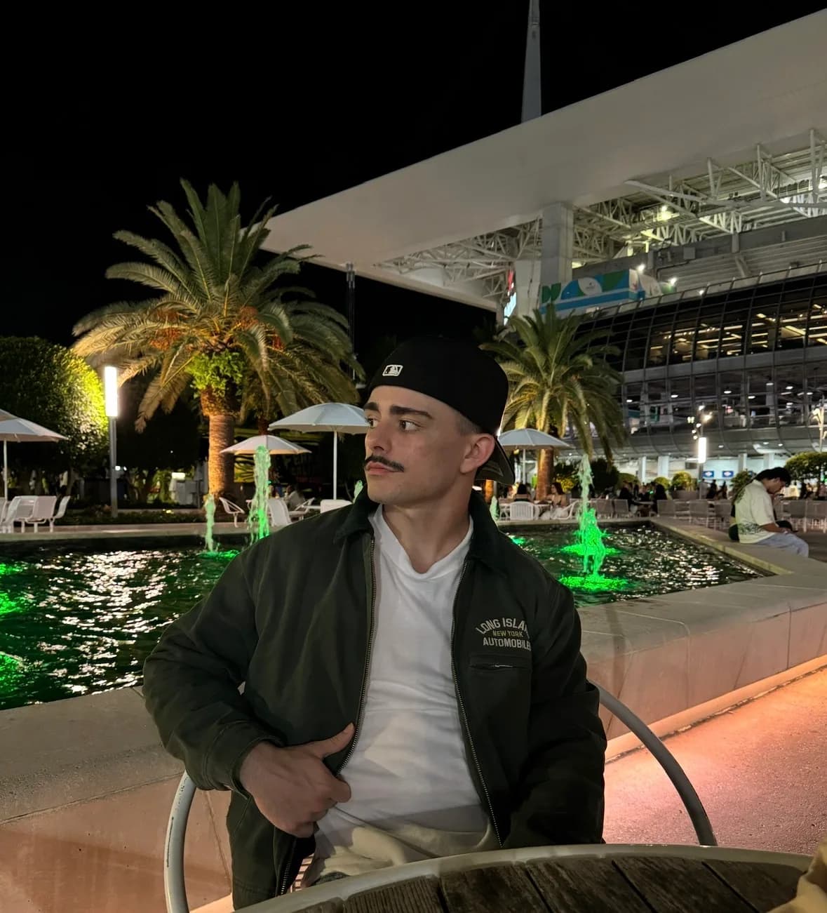 Looking to make a vid photo 1