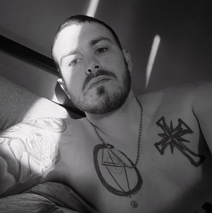 Looking to Swap Content photo 1