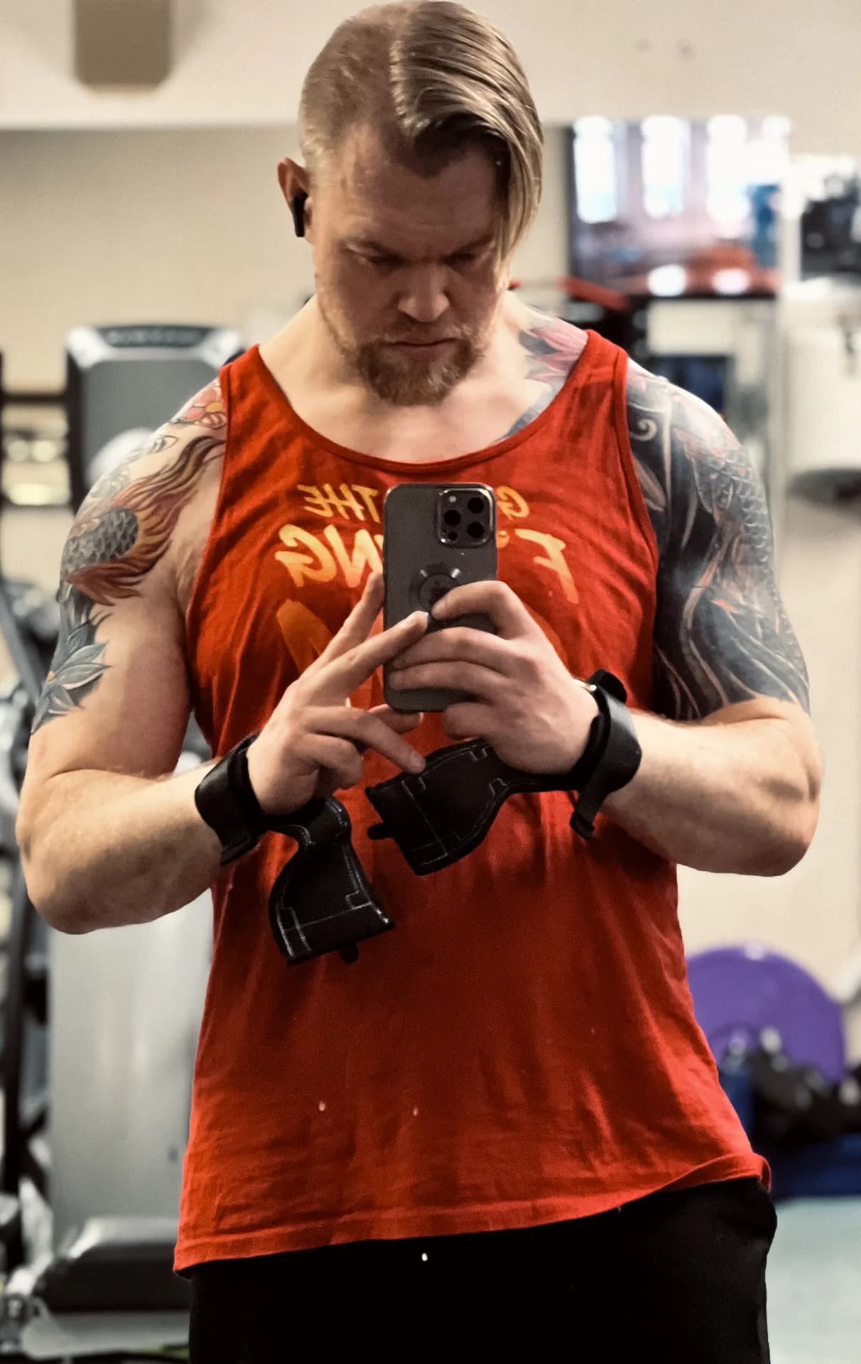 Looking for female creators for B/G collabs. photo 1